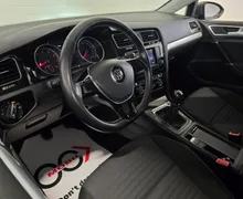 Notranja slika - Volkswagen Golf - 1.2 TSI BMT CUP - 10 - Predogledna slika