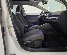 Notranja slika - Volkswagen Golf Variant - 2.0 TDI Alltrack 4Motion DSG - Matrix.pano.kamera - 13 - Predogledna slika