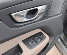Zunanja slika - Volvo XC60 - B5P AWD Plus Dark Avt. - 12 - Predogledna slika