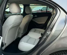 Notranja slika - Mercedes-Benz A-Razred - A 180 CDI-130.000km-LIZING ZA TUJCE-PDC - 9 - Predogledna slika