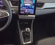 Zunanja slika - Renault Captur - Techno TCe 115 + VZDOLŽNI STREŠNI NOSILCI - 17 - Predogledna slika