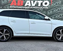 Zunanja slika - Volvo XC60 - D4 R-Design Momentum+133KW+ALU+XENON+USNJE+UGODNO - 4 - Predogledna slika