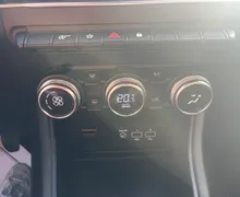 Notranja slika - Renault Captur - 1.0 / - 19 - Predogledna slika