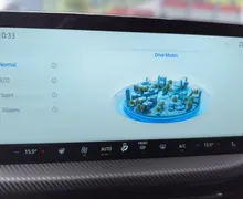 Zunanja slika - Ford Kuga - ST-LINE 2.5 180 KM FHEV- NA ZALOGI - 12 - Predogledna slika