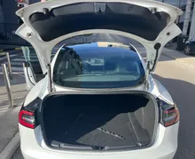 Notranja slika - Tesla Model 3 - 3D3 / 3D7 - 13 - Predogledna slika