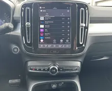 Notranja slika - Volvo XC40 - B3 P Plus Dark Avt. - 16 - Predogledna slika