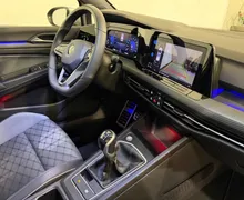Notranja slika - Volkswagen Golf - 1.5 TSI-R-LINE-ACC-VIRTUAL-LED-KAMERA-NAVI-PDC - 11 - Predogledna slika