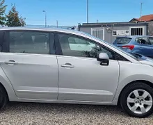 Zunanja slika - Peugeot 5008 - 1.6 VTi - 7 SEDEŽEV - HITRI KREDIT BREZ POLOGA - 4 - Predogledna slika