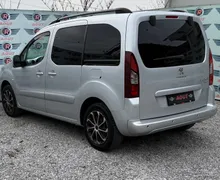 Zunanja slika - Peugeot Partner - 1.6HDi|NOVE ZIMSKE GUM|CAM|PARKSENZ|GRETJ.SEDEŽEV| - 4 - Predogledna slika
