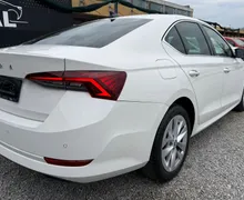 Zunanja slika - Škoda Octavia - 2.0 TDI CRYSTAL LED-LIMO.-NAVI-VIRTUAL-ACC-KAMERA- - 7 - Predogledna slika