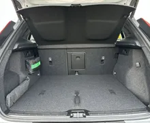 Notranja slika - Volvo XC40 - B3 P Core AT DCT 3 leta garancija+3 servisi... - 12 - Predogledna slika
