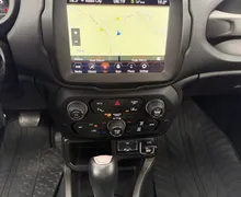 Notranja slika - Jeep Renegade - 1.6 MultiJet Limited TCT-LED-Tempomat-Vlečna klj.. - 9 - Predogledna slika