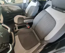 Notranja slika - Citroën C4 Grand Picasso - 1.6 BlueHDi Exclusive Avt.7 sedežev•Kamera•Navig - 9 - Predogledna slika