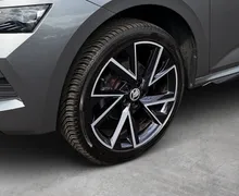 Zunanja slika - Škoda Kamiq - 1.0 TSI Monte Carlo-Panorama-Gretje sedežev-AppCon - 6 - Predogledna slika
