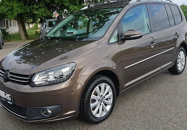 Zunanja slika - Volkswagen Touran - °HIGHLINE°  2.0 TDI 150ks  °XENON° °PANORAMA° - 1