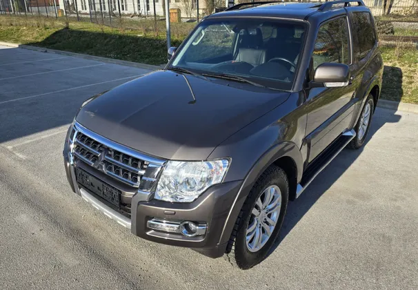 Zunanja slika - Mitsubishi Pajero - 3.2 DI-D A T 3 VRATA ODLIČEN - 1