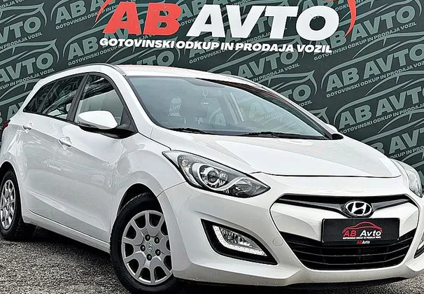 Zunanja slika - Hyundai i30 Wagon - 1.6 CRDi Comfort+94KW+LED+PROSTOROČNO TEL+AVTKLIMA - 1