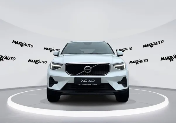 Zunanja slika - Volvo XC40 - B3 P Core AT DCT... - 1