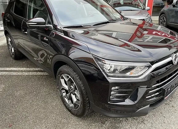 Zunanja slika - SsangYong Korando - EXCLUSIVE 4X4 M T AKCIJA - 1