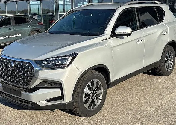 Zunanja slika - SsangYong Rexton - 2.2 XDi Limited 4WD NAVI.FULL LED....AKCIJA.... - 1