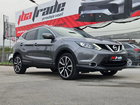 Zunanja slika - Nissan Qashqai - 1.6 dCi Visia, SLOVENSKI,360KAMERE,USNJE - 1