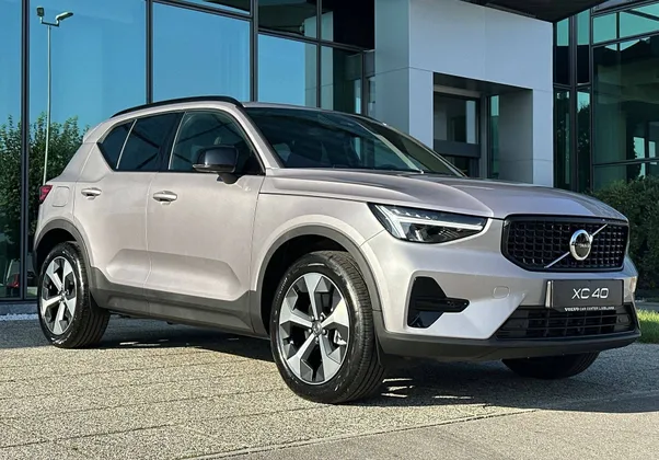 Zunanja slika - Volvo XC40 - B3 P Plus Dark AT DCT... - 1
