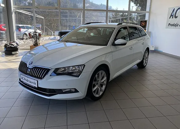 Zunanja slika - Škoda Superb - 2.0 TDI Ambition DSG 110 kW TOP AVTO - 1