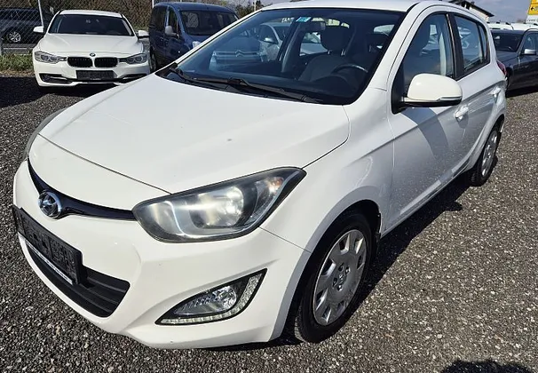 Zunanja slika - Hyundai i20 - 1.2 + 94.000km + 1.Lasntik + BREZ POLOGA - 1