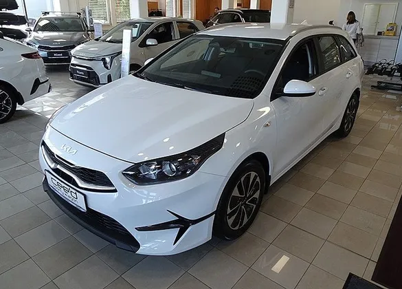 Zunanja slika - KIA Ceed - SW 1.5 T-GDi LX Champion+ ISG. ZIMSKE GUME ZA 1€. 30° - 1