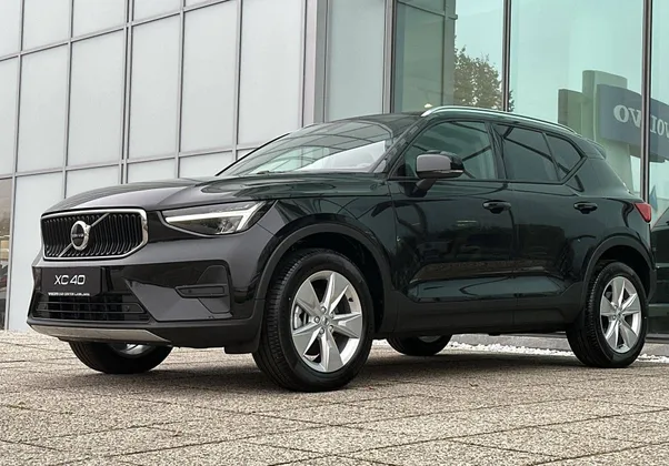 Zunanja slika - Volvo XC40 - B3 P Core AT DCT 3 leta garancije + 3 servisi - 1