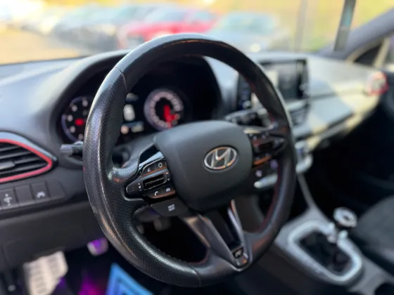 Zunanja slika - Hyundai i30 - N 2.0 T-GDI 275 Performance - 1