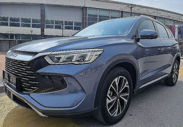 Zunanja slika - BYD Sealion 5 - DM-i DESIGN PHEV - skupni doseg 1016 km - 1