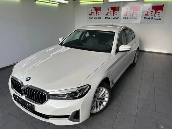 Zunanja slika - BMW 5 Series ActiveHybrid - 530e xDrive LUXURY.KAMERA.NAVI.USNJE.LED.AL - 1