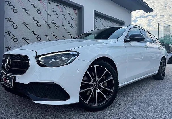 Zunanja slika - Mercedes-Benz E-Razred - E 220 d T Avantgarde Avt.Virtal Led Kljuka Kamera - 1