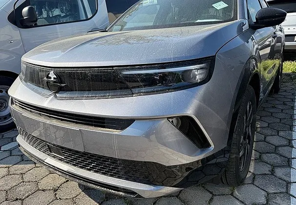 Zunanja slika - Opel Mokka - 1.2 Turbo GS 130KM AT8  SEJEMSKA AKCIJA - 1