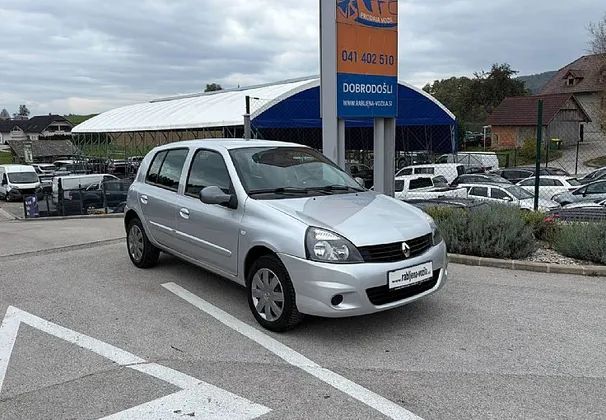 Zunanja slika - Renault Clio - 1.2 16V Storia Bye Bye SAMO 48400KM - 1