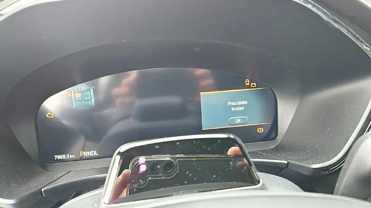 Zunanja slika - Ford Kuga - 2.5 PHEV ST-Line  ZALOGA - 1