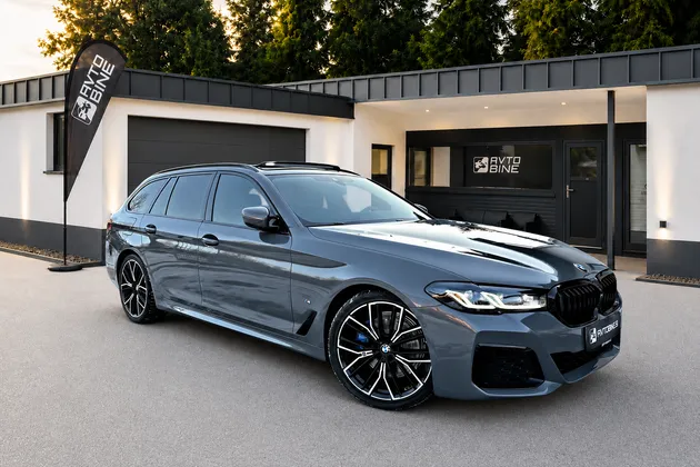 Zunanja slika - BMW serija 5 Touring: - 520D•M PAKET•PANO•NARDO•FACELIFT•LED•KOT NOV - 1