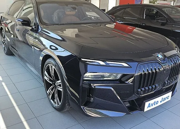 Zunanja slika - BMW Serija 7 - : 740d xDrive-HYBRID-BOGATA OPREMA - 1