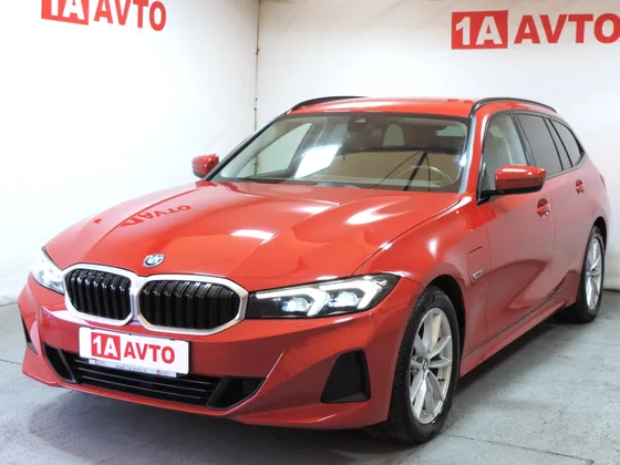 Zunanja slika - BMW Serija 3 - 320e Touring Avt. USNJE-KAMERA-MRTVI KOTI-KLJUKA - 1