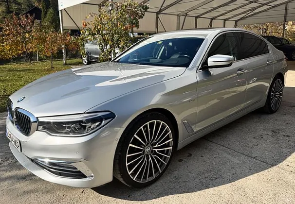 Zunanja slika - BMW Serija 5 - : 530d xDrive FULLED SIBEDAH MEMORY 360 RADAR - 1
