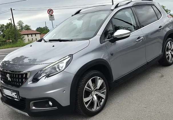 Zunanja slika - Peugeot 2008 - 1.2 Turbo 110ks CROSSWAY °ALKANTARA °KAMERA °GRIP - 1