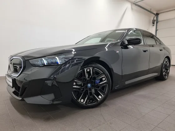 Zunanja slika - BMW i5 - M60 xDrive Limuzina - 1