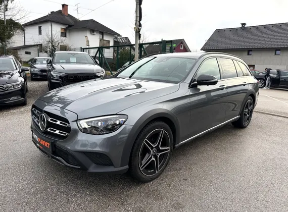 Zunanja slika - Mercedes-Benz E-Razred - E 220 d 4MATIC All-Terrain AIRMATIC LED ACC HEADuP - 1
