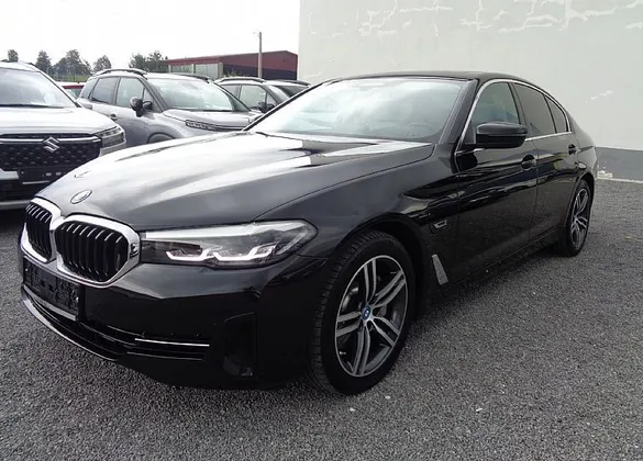 Zunanja slika - BMW Serija 5 - : 530e AUTOMATIC - MAX OPREMA -KASKO GRATIS - 1