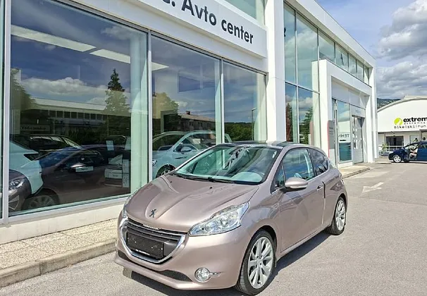 Zunanja slika - Peugeot 208 - 1.6 e-HDi Allure - 1