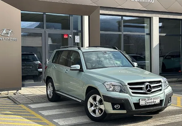 Zunanja slika - Mercedes-Benz GLK-Razred - GLK 320 CDI 4MATIC Avt.°°1.Lastnik°°Slo.poreklo - 1