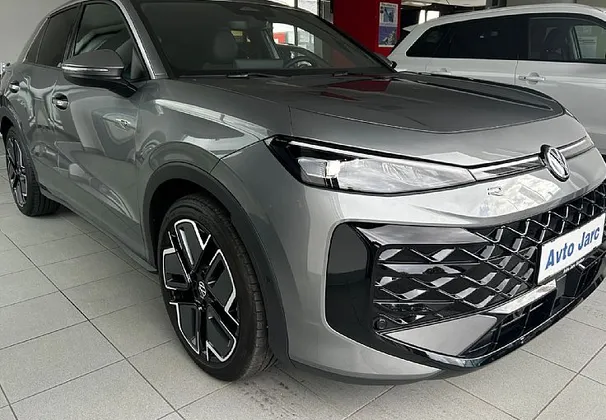 Zunanja slika - Volkswagen T-Roc - 1.5 eTSI R-Line DSG-SLO-VLEČNA KLJUKA - 1