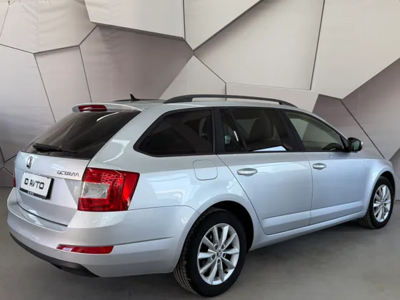 Zunanja slika - Škoda Octavia - Combi 2,0 TDI L&K - 1