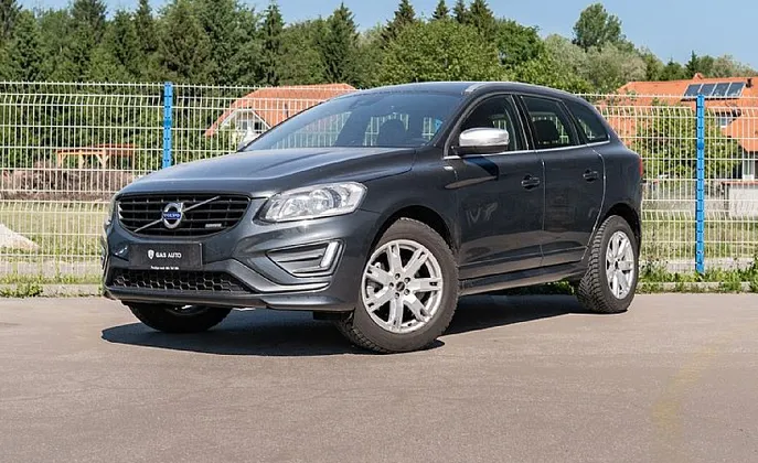 Zunanja slika - Volvo XC60 - D4 R-Design - 1